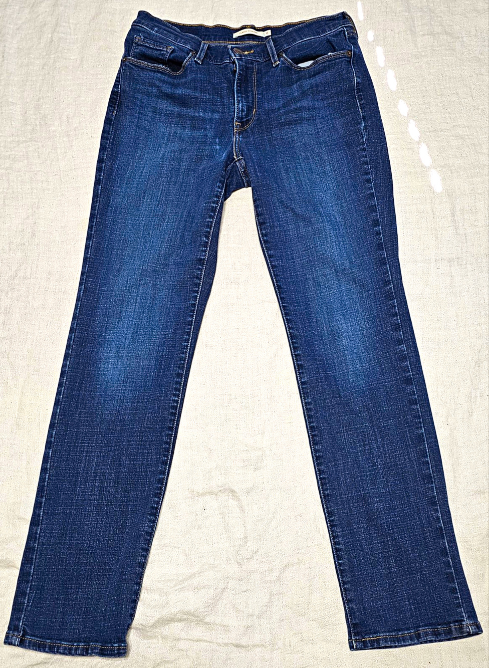 Levi's Classic Straight Leg Jeans Womens Size 6 Dark Wash Denim Stretch Mid Rise